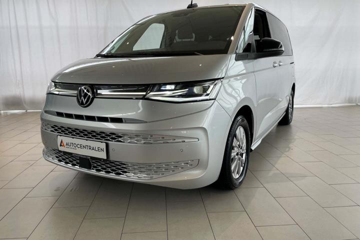 Grå VW Multivan fra 2023