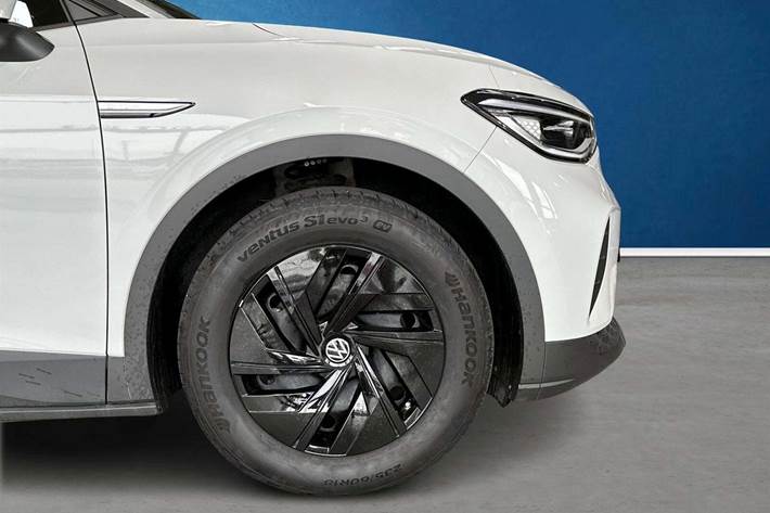 Hvid VW ID.4 fra 2021