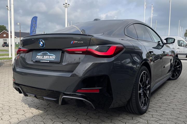 Grå BMW i4 fra 2022