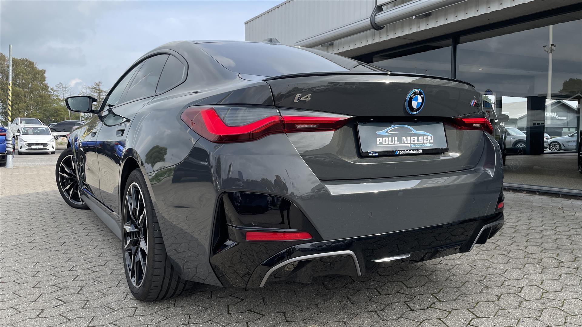 Grå BMW i4 fra 2022