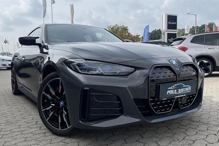 Grå BMW i4 fra 2022