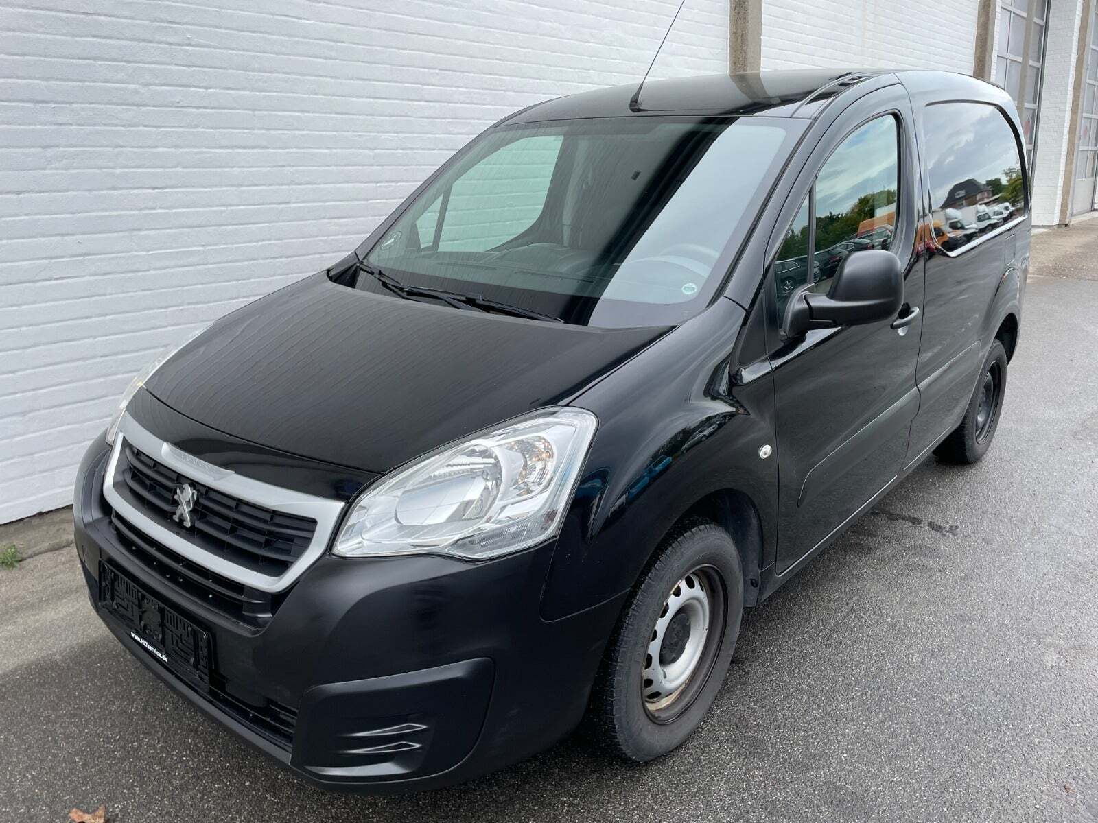 Sort Peugeot Partner fra 2018