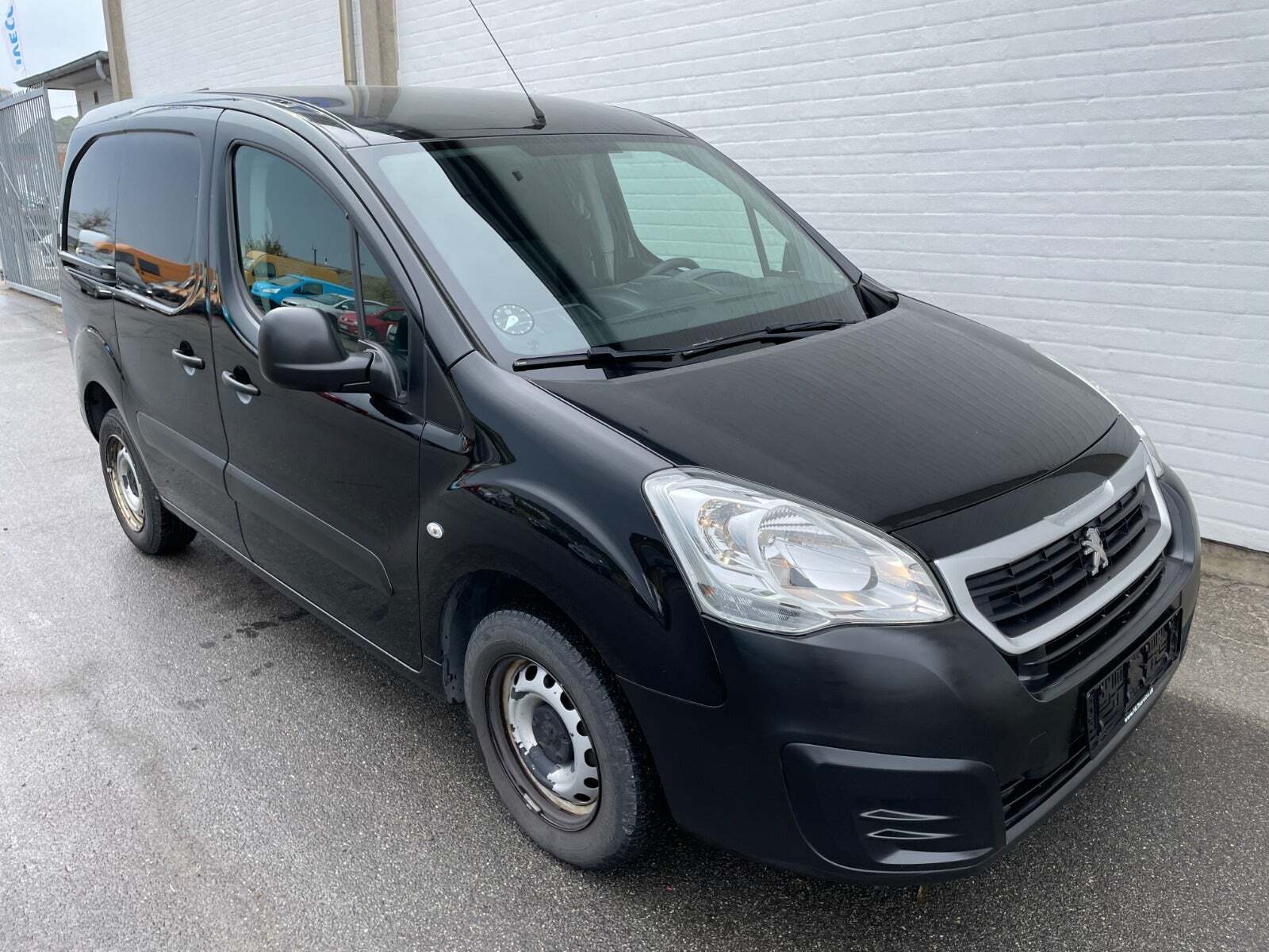 Sort Peugeot Partner fra 2018