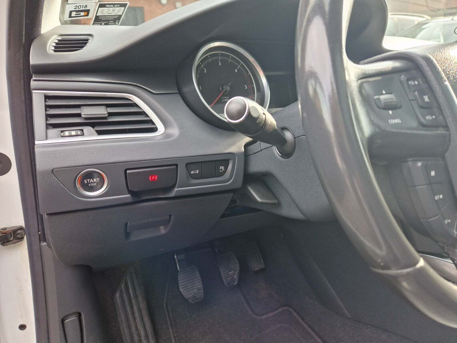 Hvid Peugeot 508 fra 2011