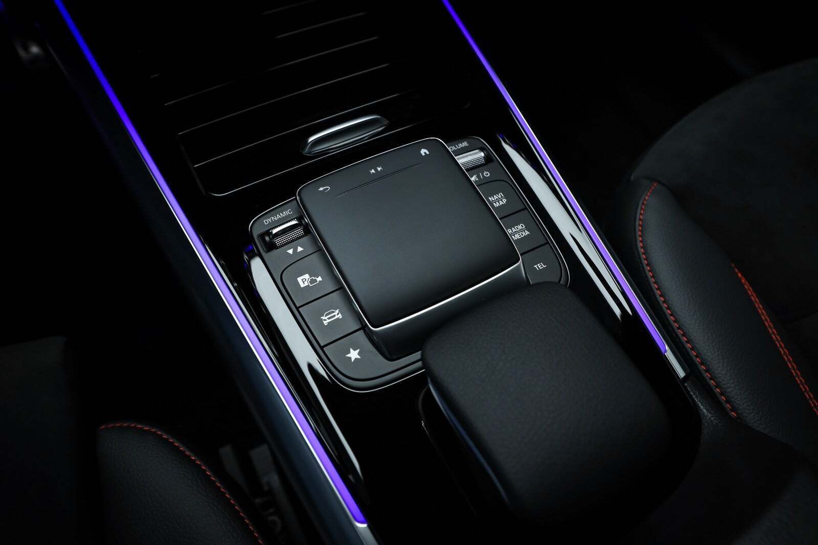 Grå Mercedes EQA250 fra 2022