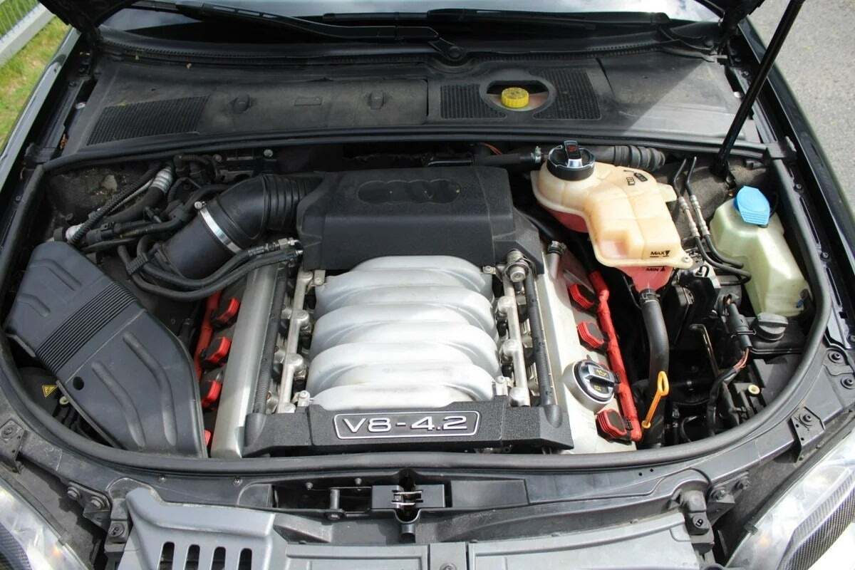 Grå Audi S4 fra 2007