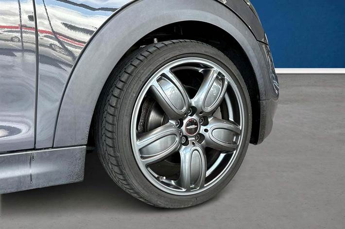 Grå Mini Cooper S fra 2019