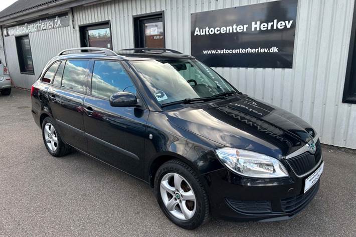 Sort Skoda Fabia fra 2012