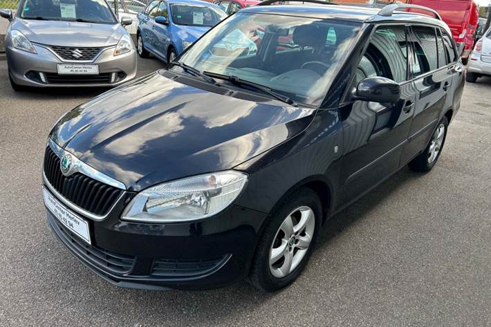 Sort Skoda Fabia fra 2012