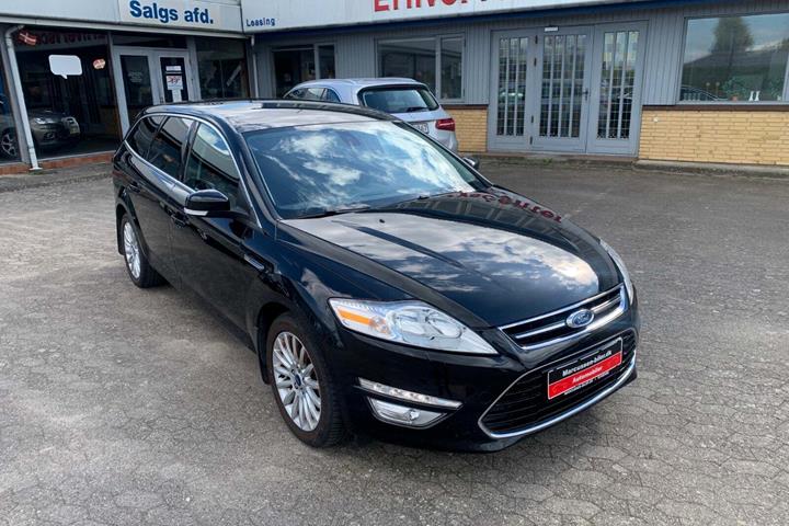 Sort Ford Mondeo fra 2012