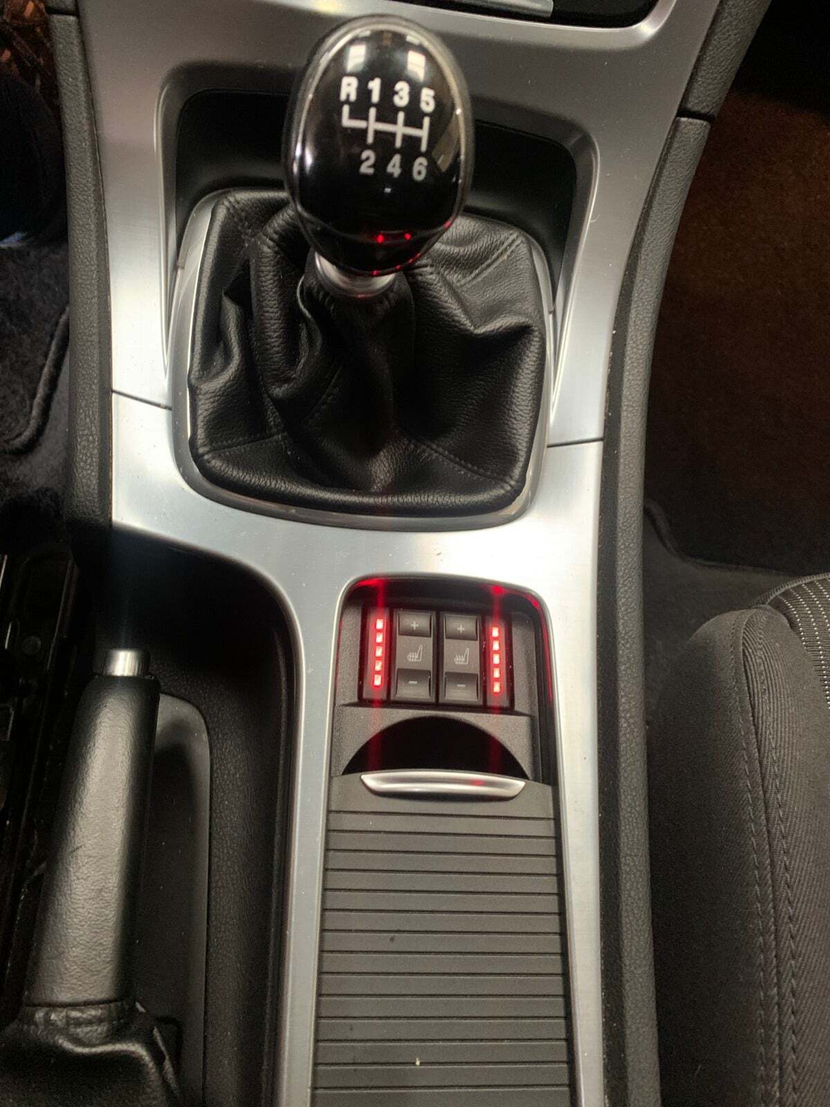 Sort Ford Mondeo fra 2012