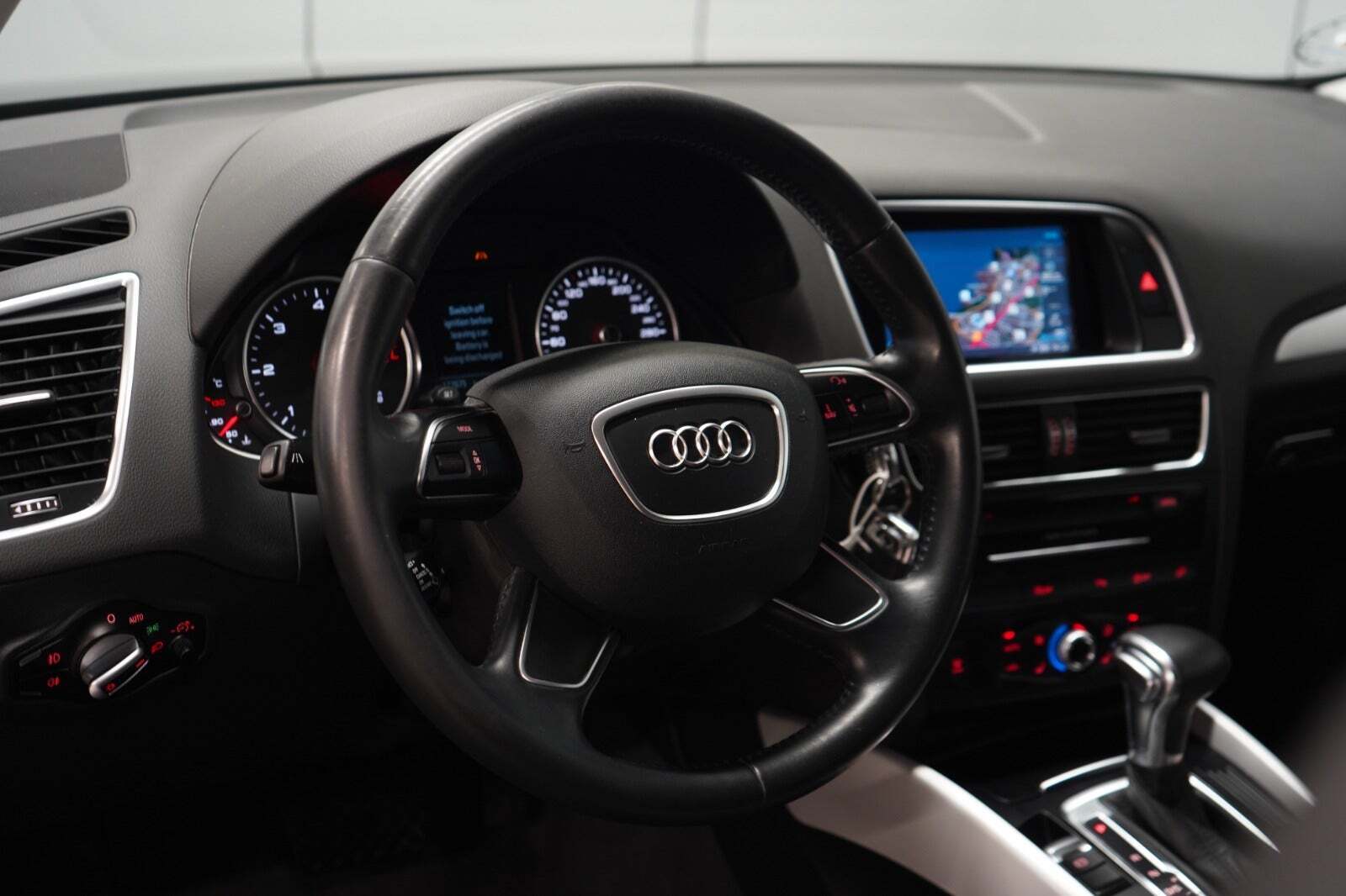 Sort Audi Q5 fra 2015