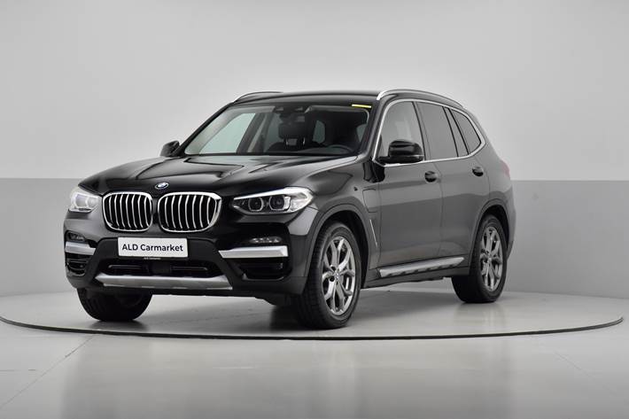 Sort BMW X3 fra 2020