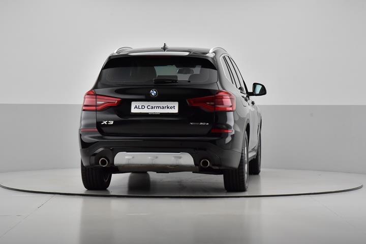 Sort BMW X3 fra 2020