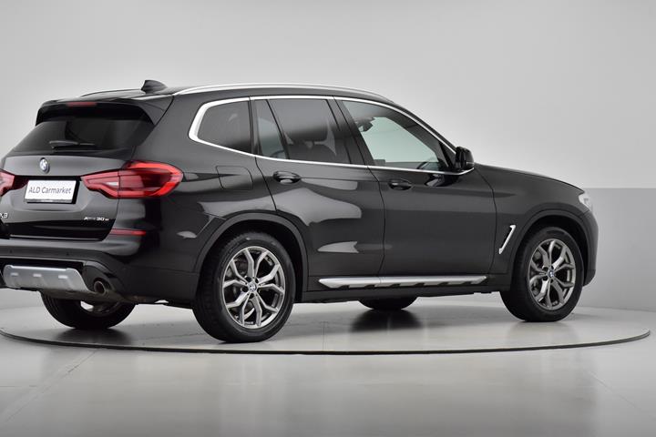 Sort BMW X3 fra 2020