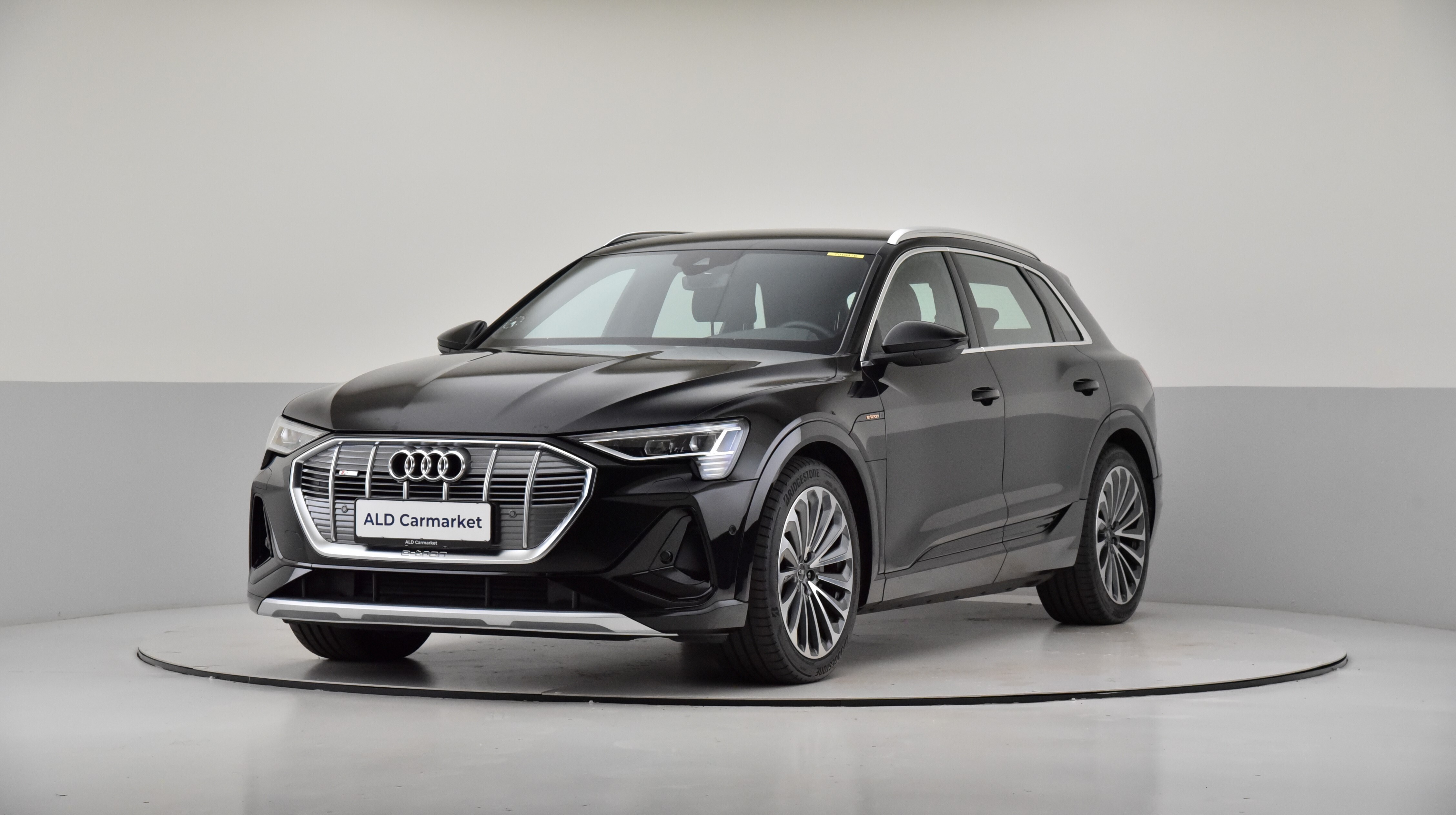 Sort Audi e-tron fra 2021