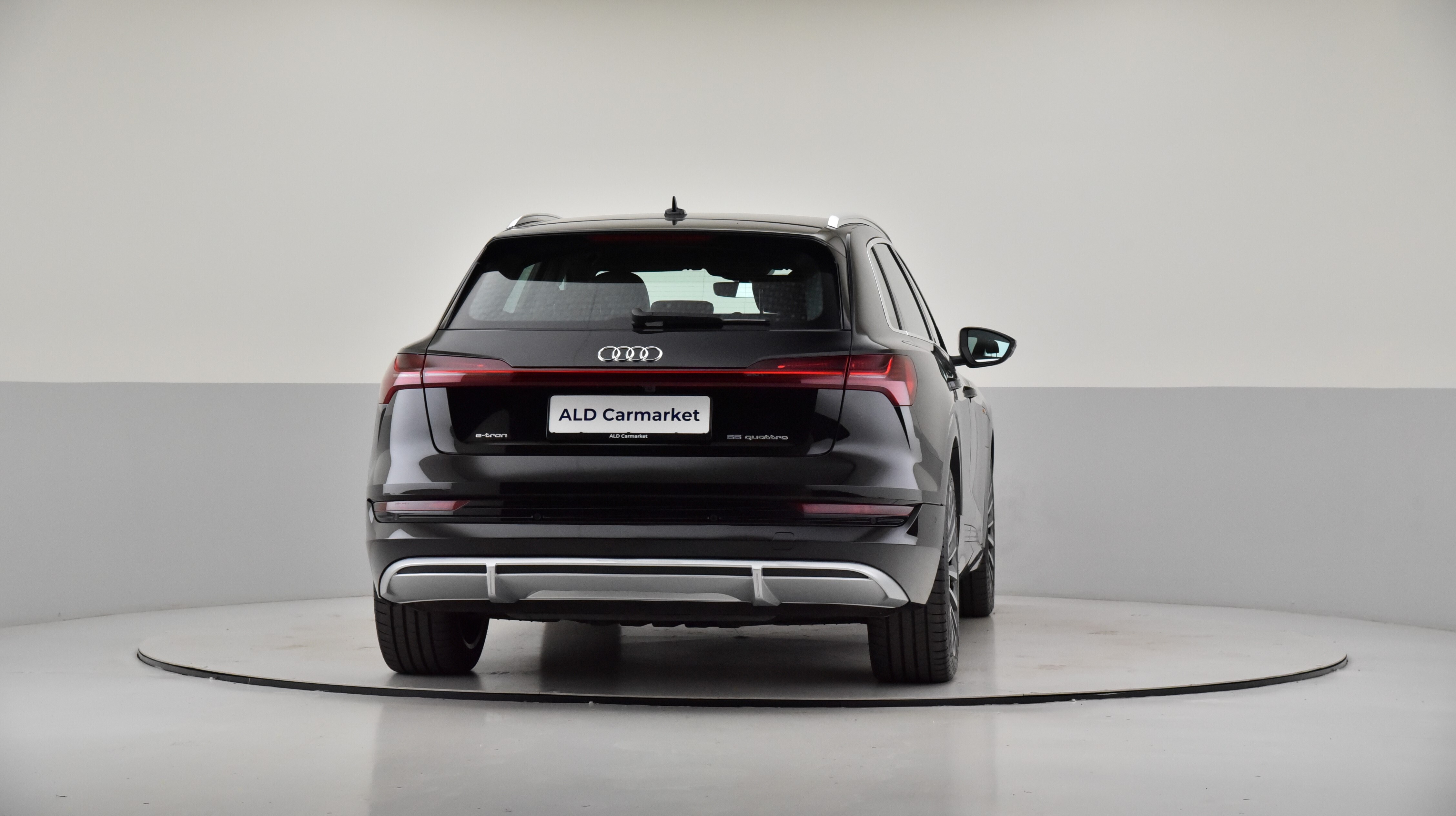 Sort Audi e-tron fra 2021