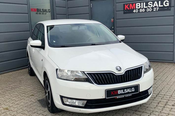 Hvid Skoda Rapid fra 2014
