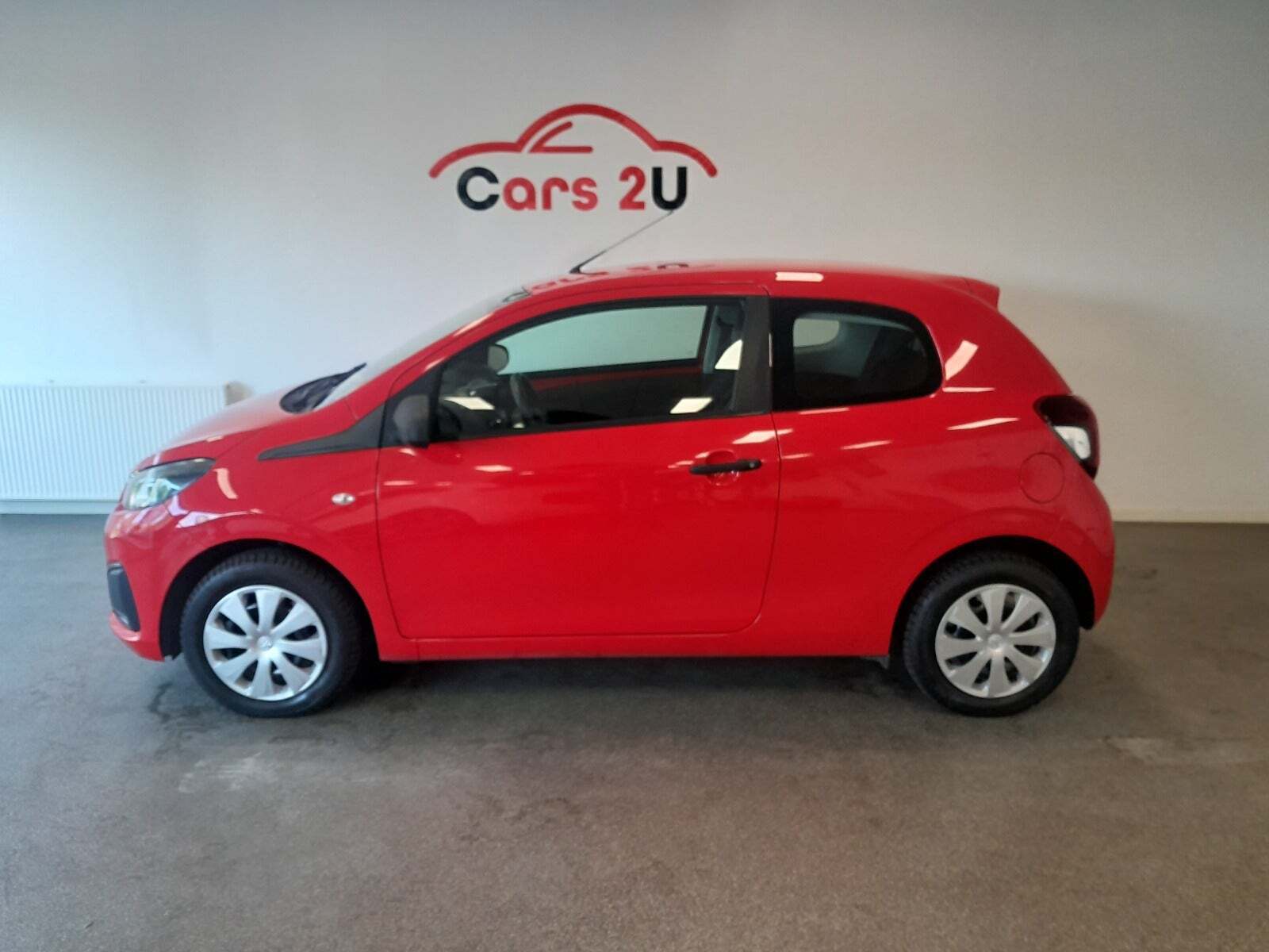 Rød Peugeot 108 fra 2014