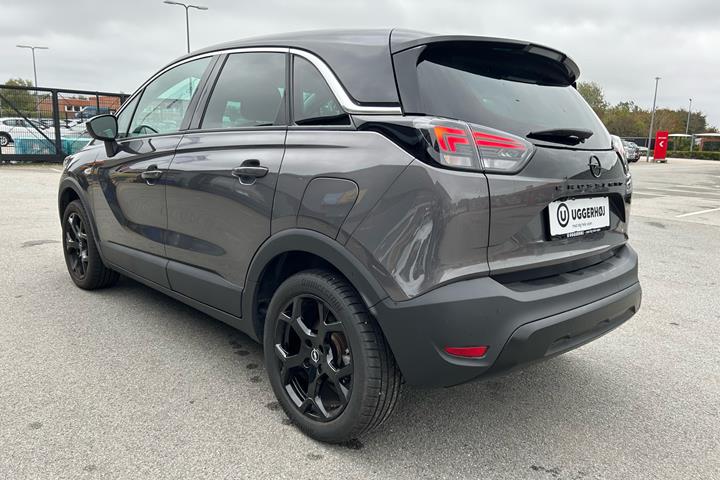 Grå Opel Crossland fra 2023