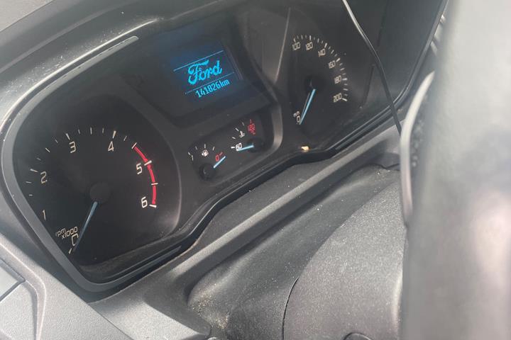 Sort Ford Transit Custom fra 2016