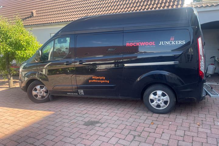 Sort Ford Transit Custom fra 2016