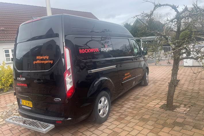 Sort Ford Transit Custom fra 2016