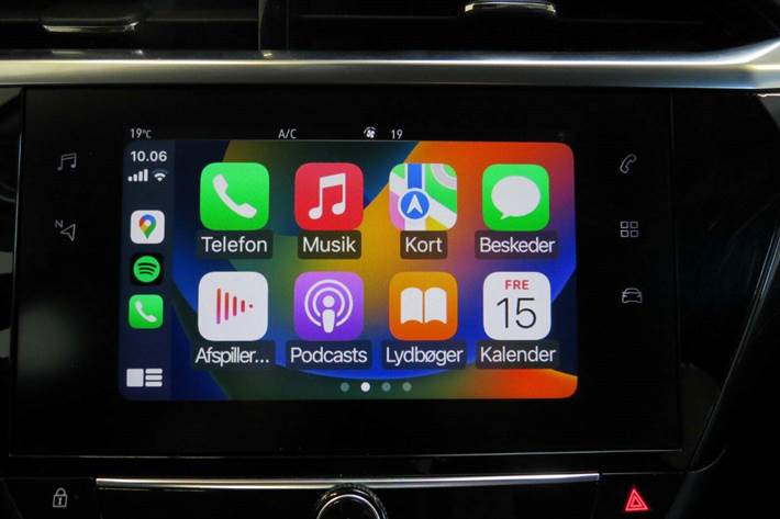 Grå Opel Corsa fra 2020