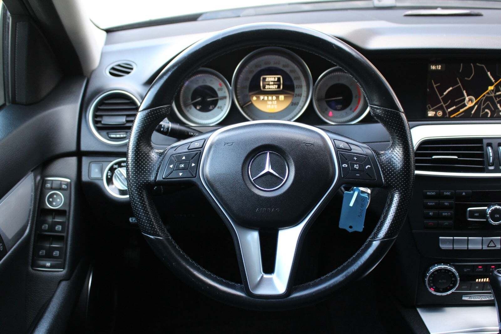 Sort Mercedes C220 fra 2012