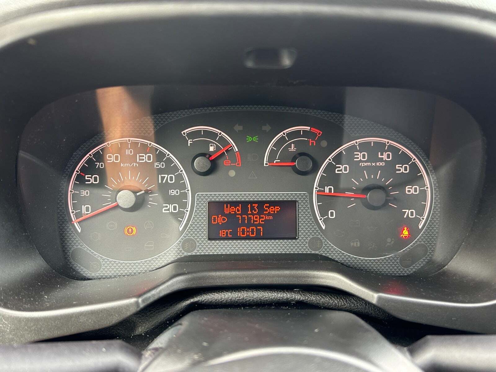 Hvid Citroën Nemo fra 2013