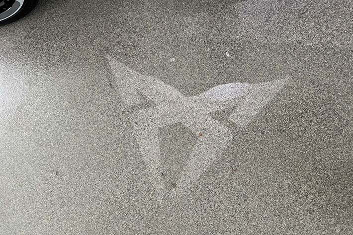 Grå Cupra Leon fra 2021