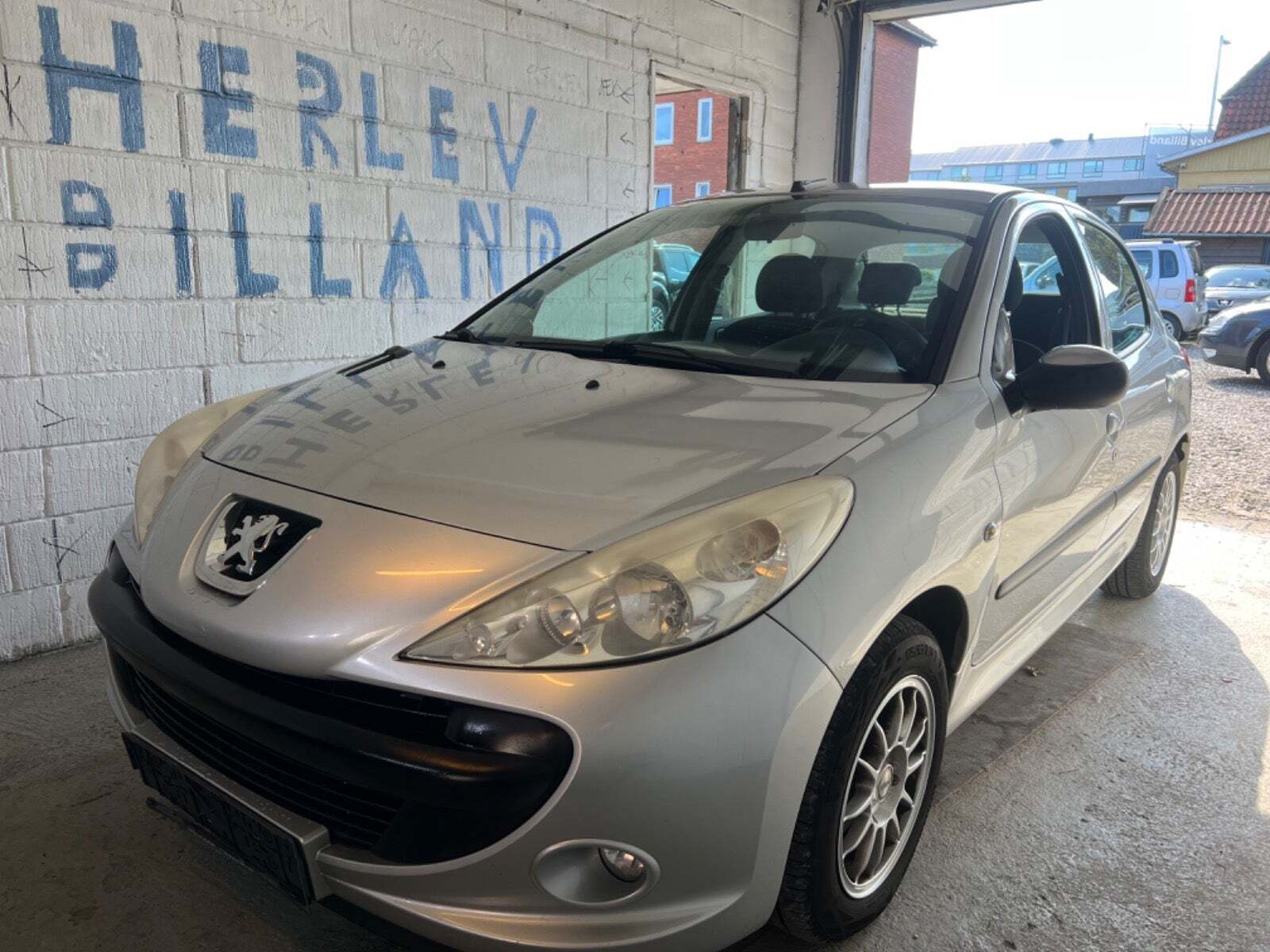 undefined Peugeot 206+ fra 2010