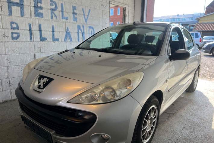 undefined Peugeot 206+ fra 2010