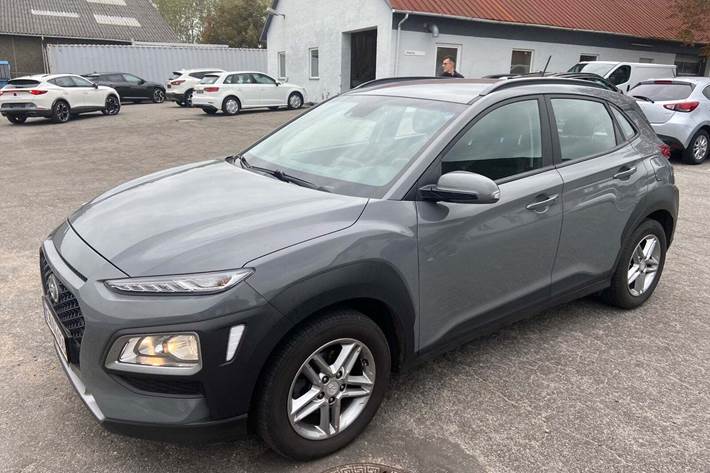 Grå Hyundai Kona fra 2020