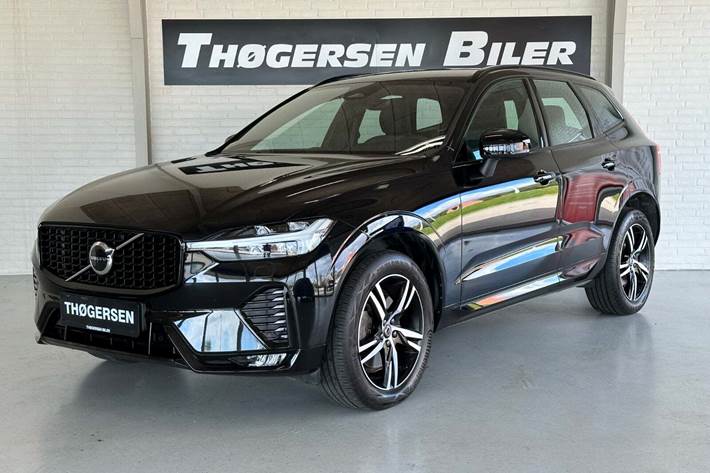 Sort Volvo XC60 fra 2022 set udefra
