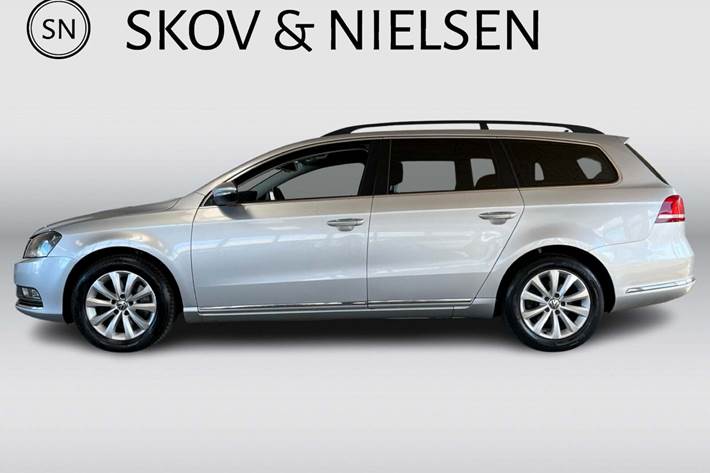 Sølv VW Passat fra 2014