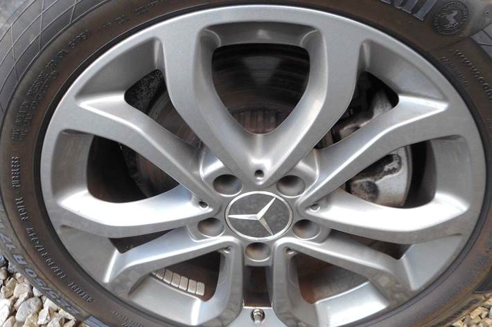 Grå Mercedes C220 d fra 2016