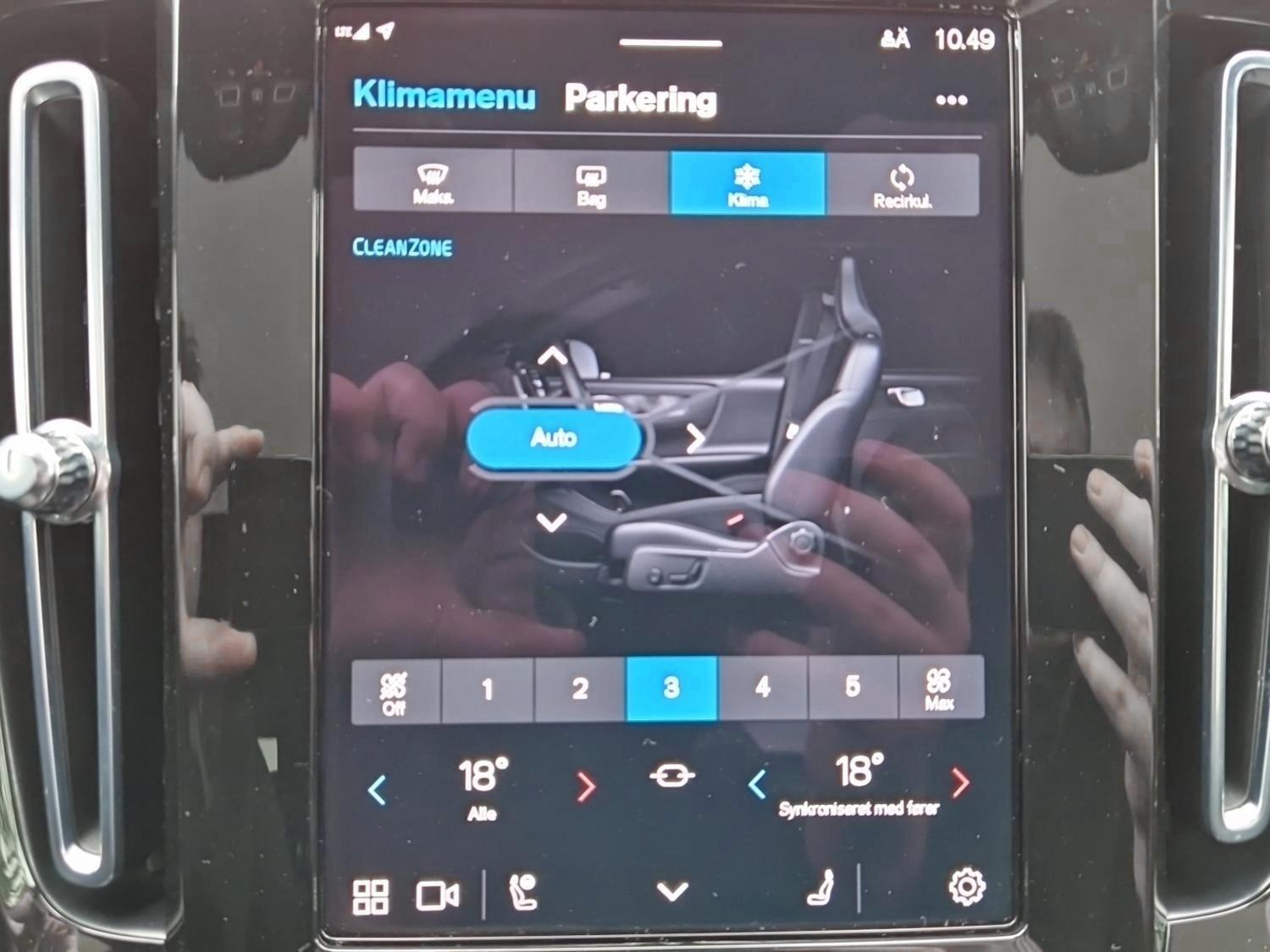 Rød Volvo C40 fra 2022