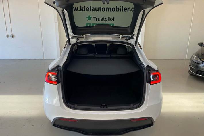 undefined Tesla Model Y fra 2022