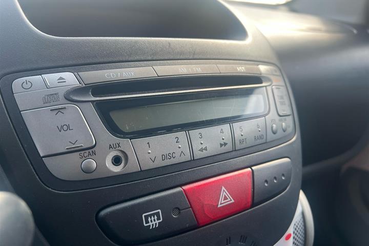 Hvid Peugeot 107 fra 2011