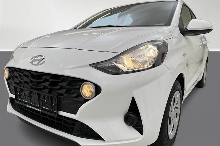 Hvid Hyundai i10 fra 2021