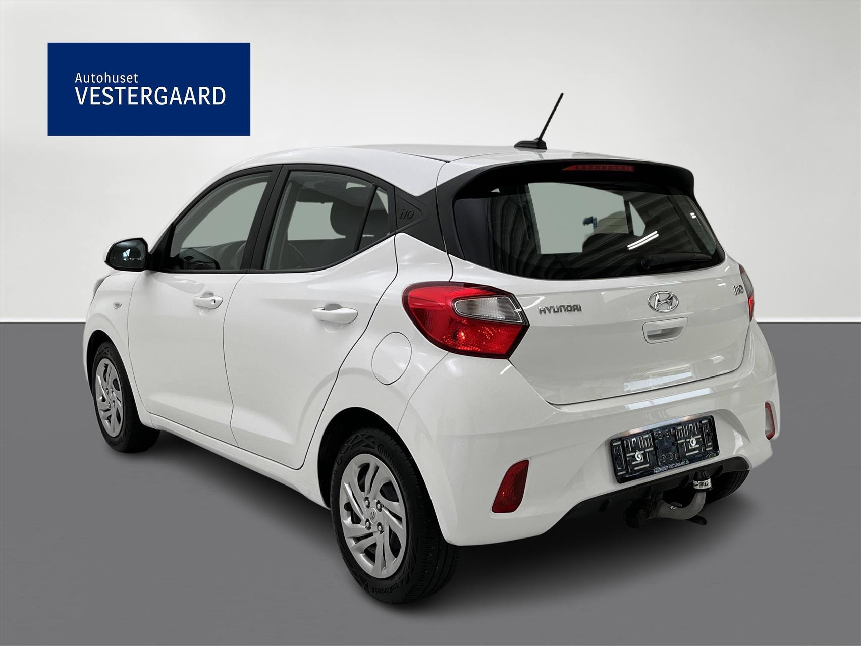 Hvid Hyundai i10 fra 2021