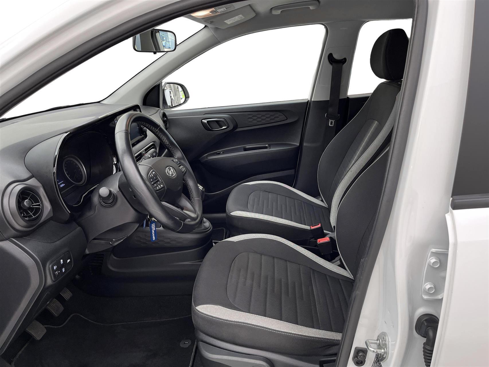 Hvid Hyundai i10 fra 2021
