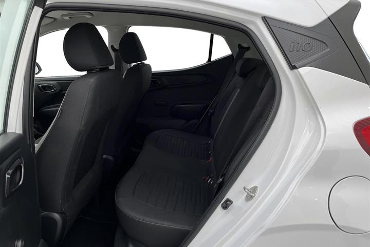 Hvid Hyundai i10 fra 2021