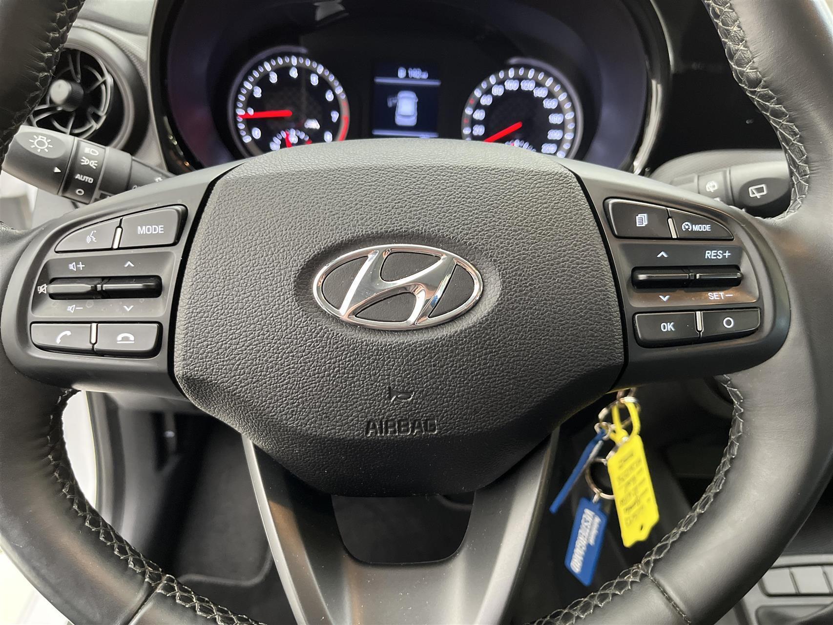 Hvid Hyundai i10 fra 2021