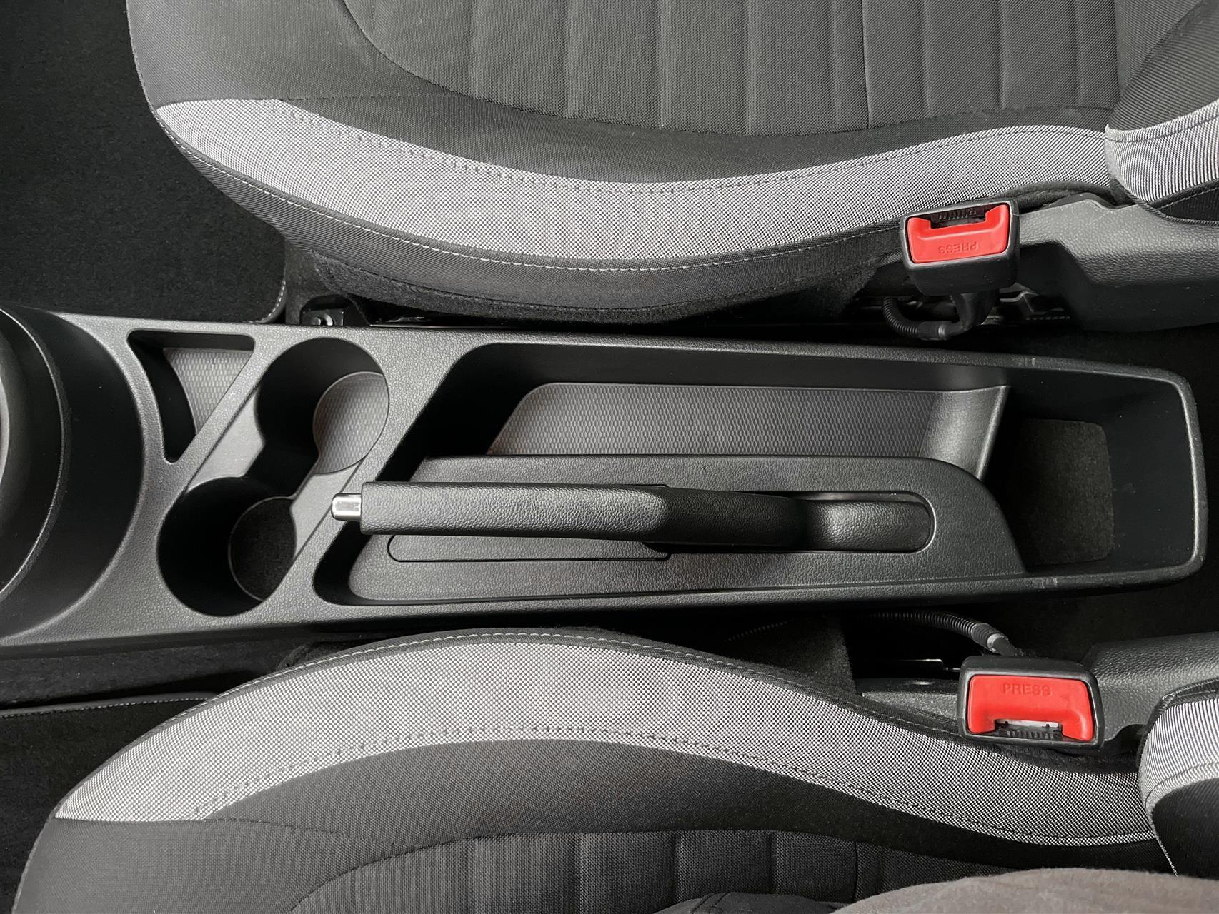 Hvid Hyundai i10 fra 2021