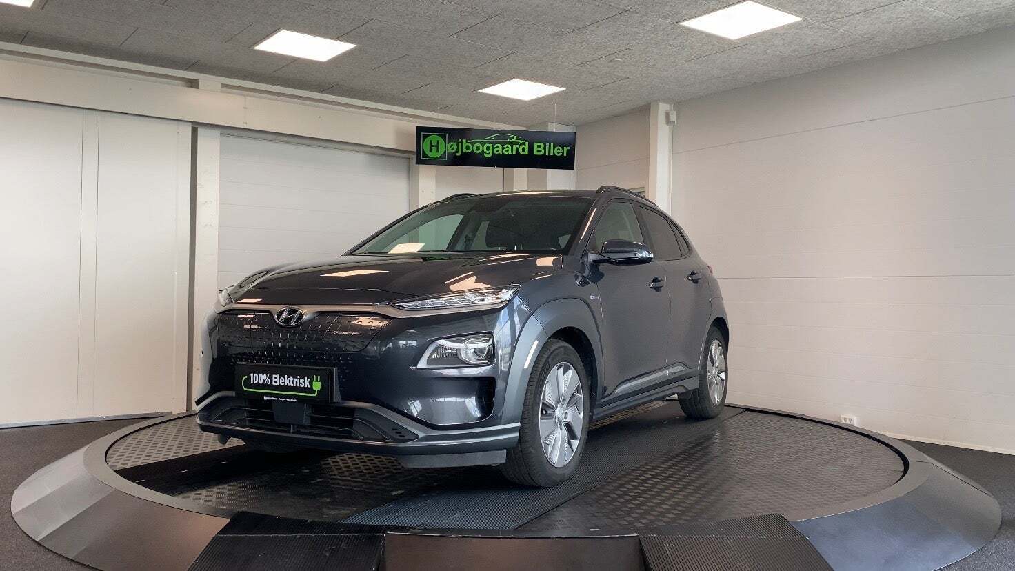 Grå Hyundai Kona fra 2021