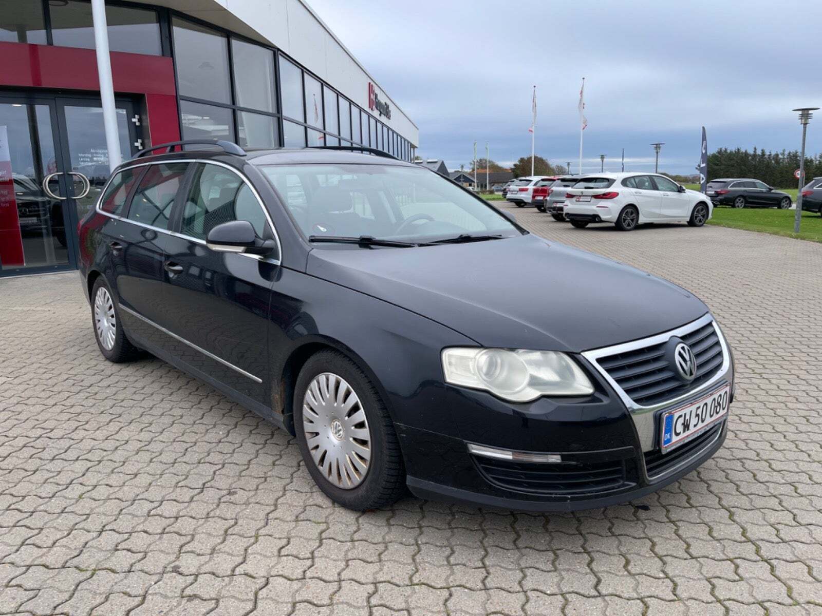 Sort VW Passat fra 2006
