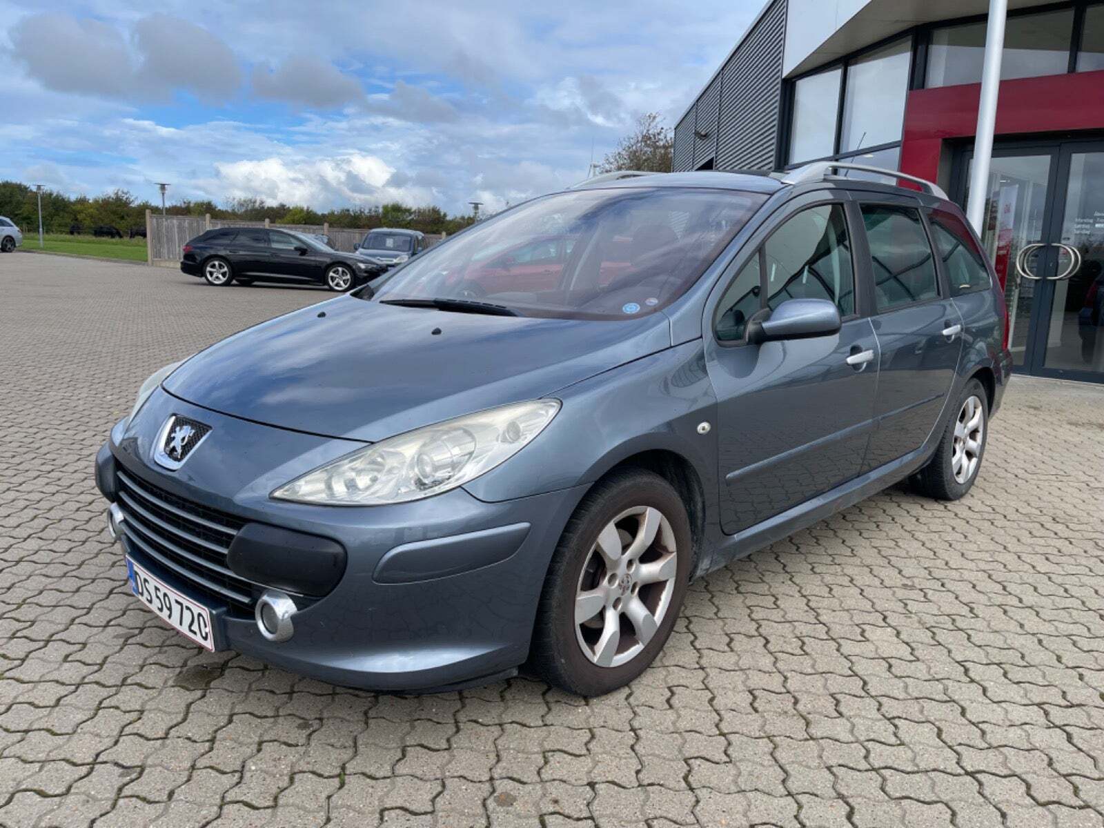 Blå Peugeot 307 fra 2007