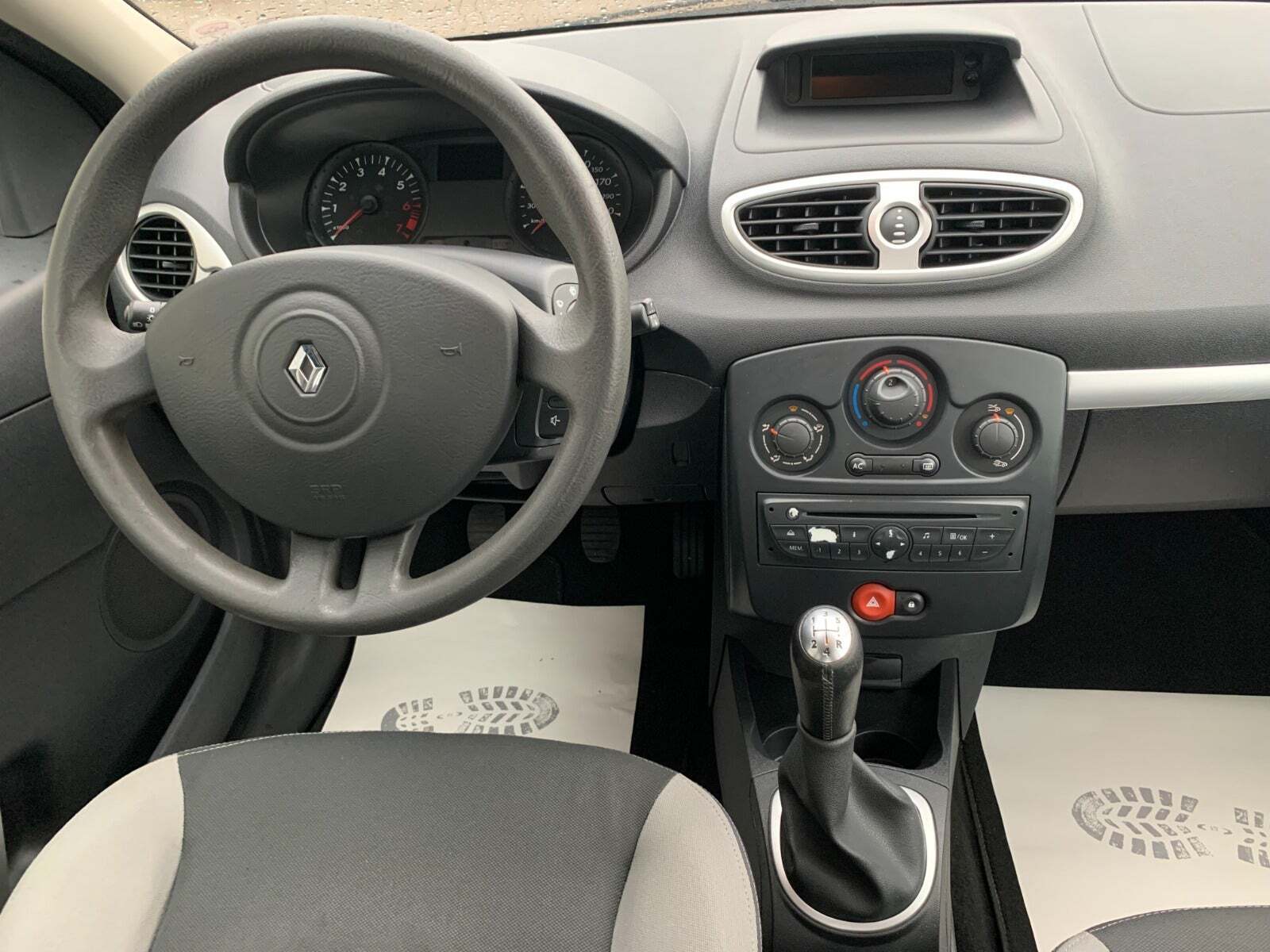 Sort Renault Clio III fra 2011